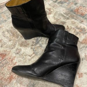 Nine West black wedge booties